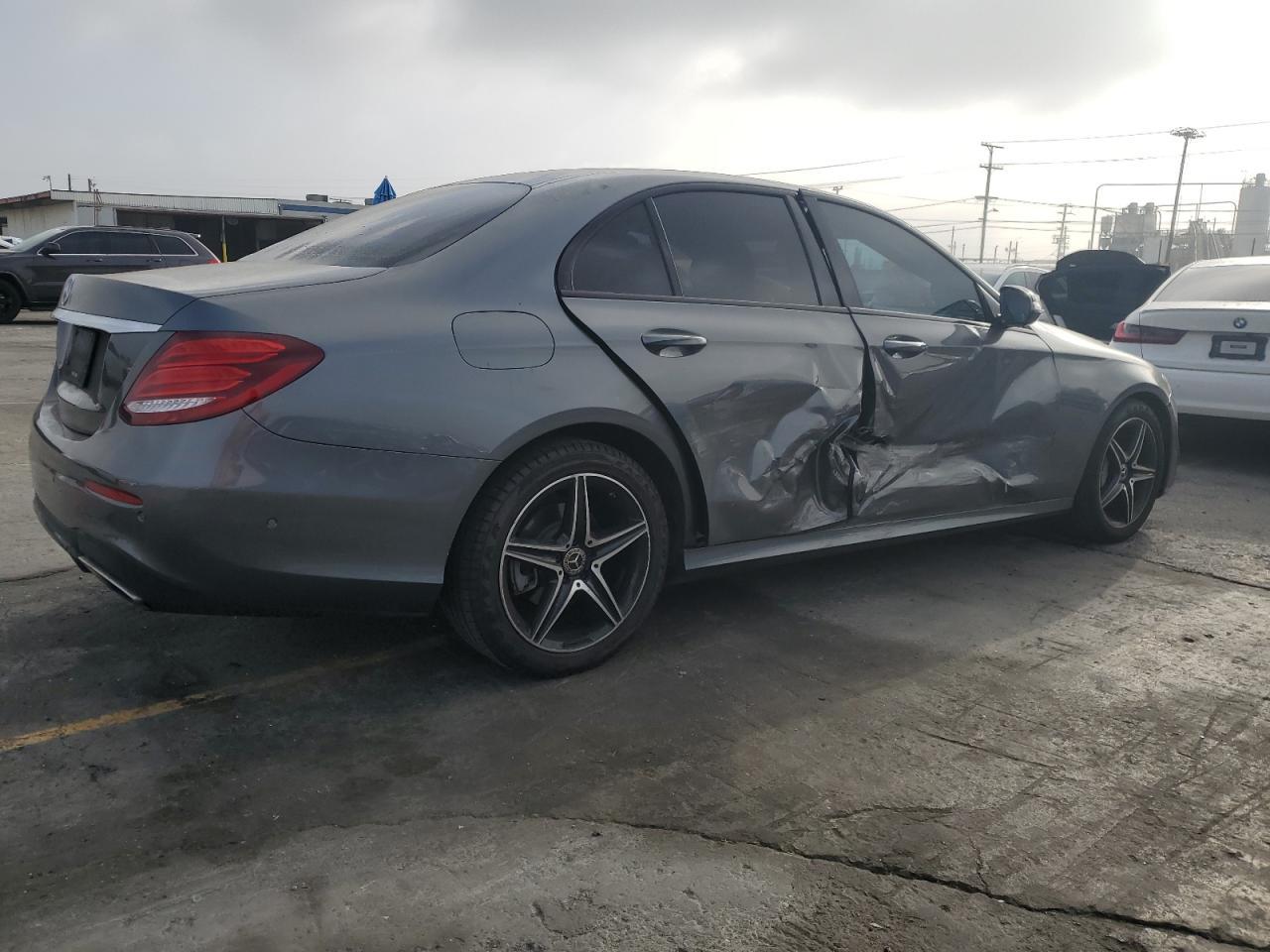 2018 Mercedes-Benz E 300 - Image 3