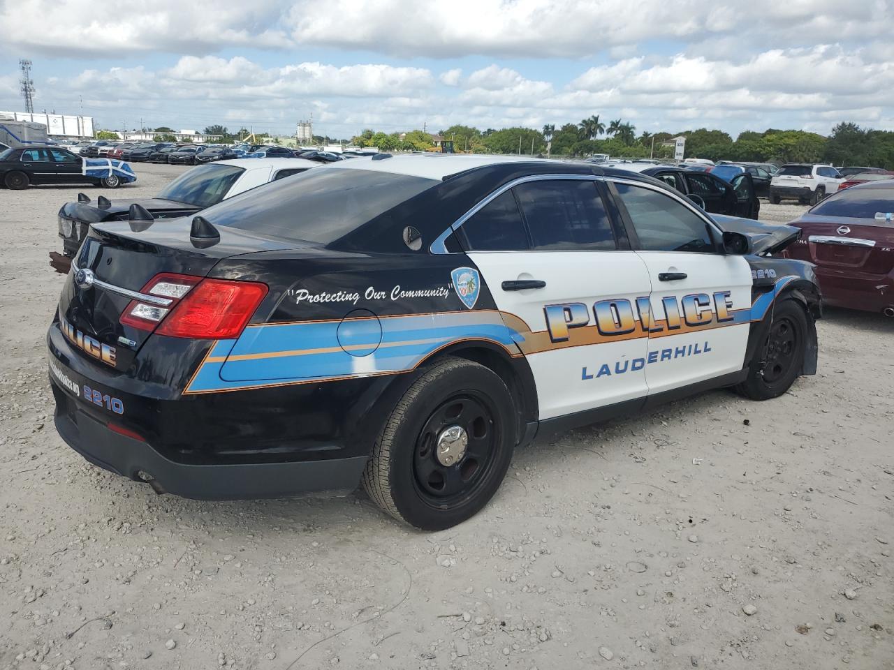 2018 Ford Taurus Police Interceptor - Image 3
