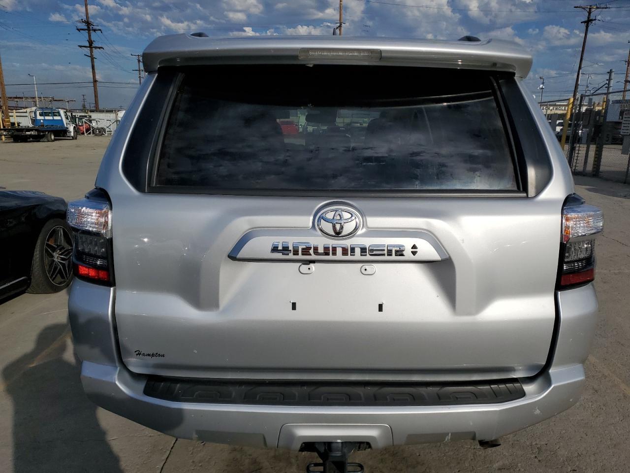 2023 Toyota 4Runner Sr5 - Фото 6