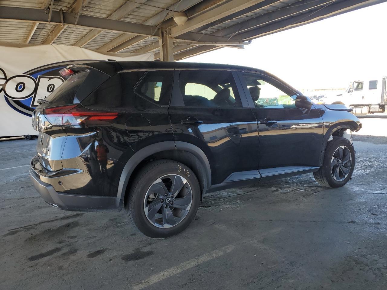 2024 Nissan Rogue Sv - Фото 3