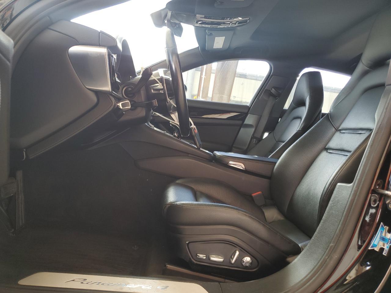 2018 Porsche Panamera 4 - Фото 7
