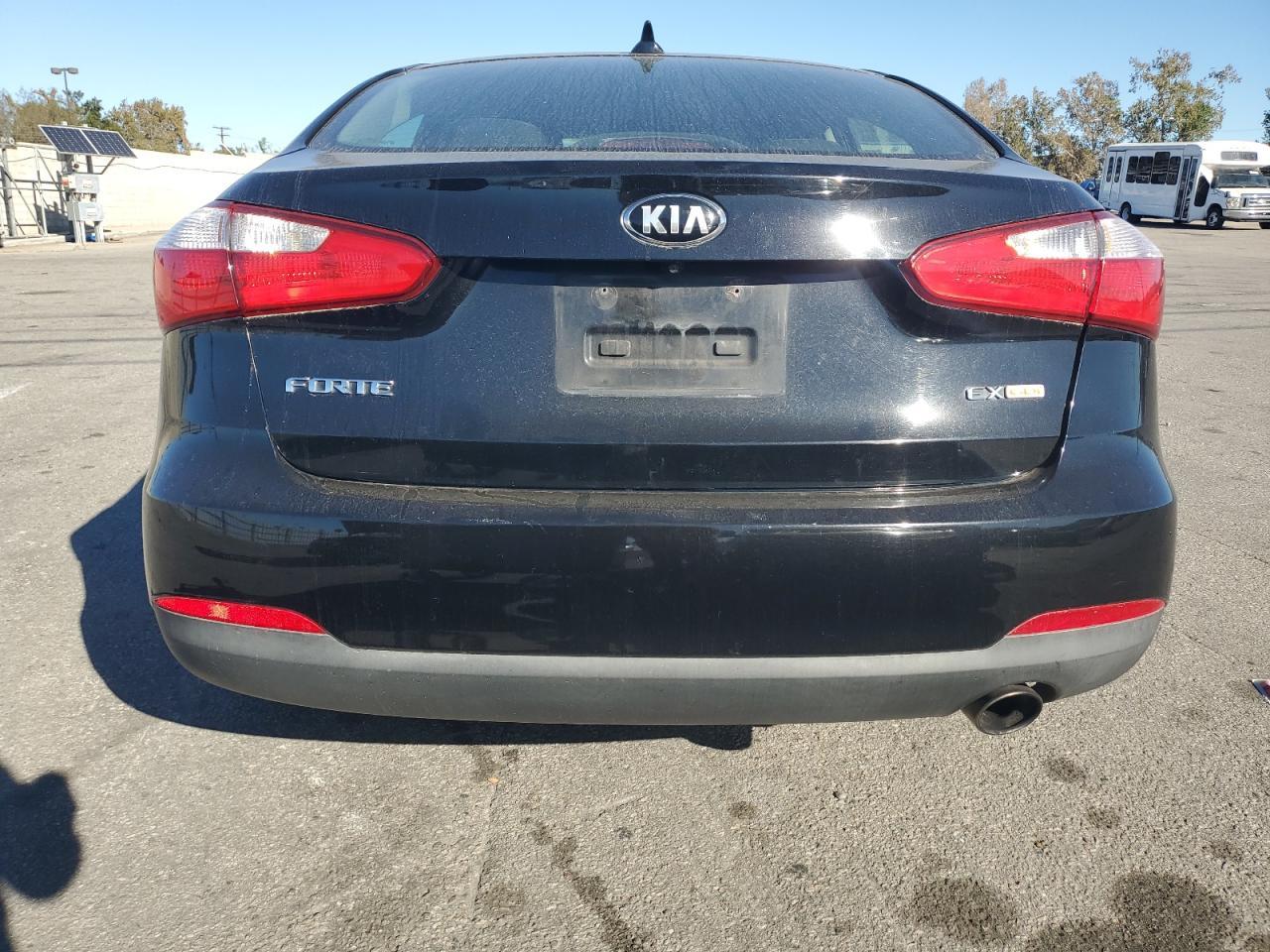 2016 Kia Forte Ex - Image 6