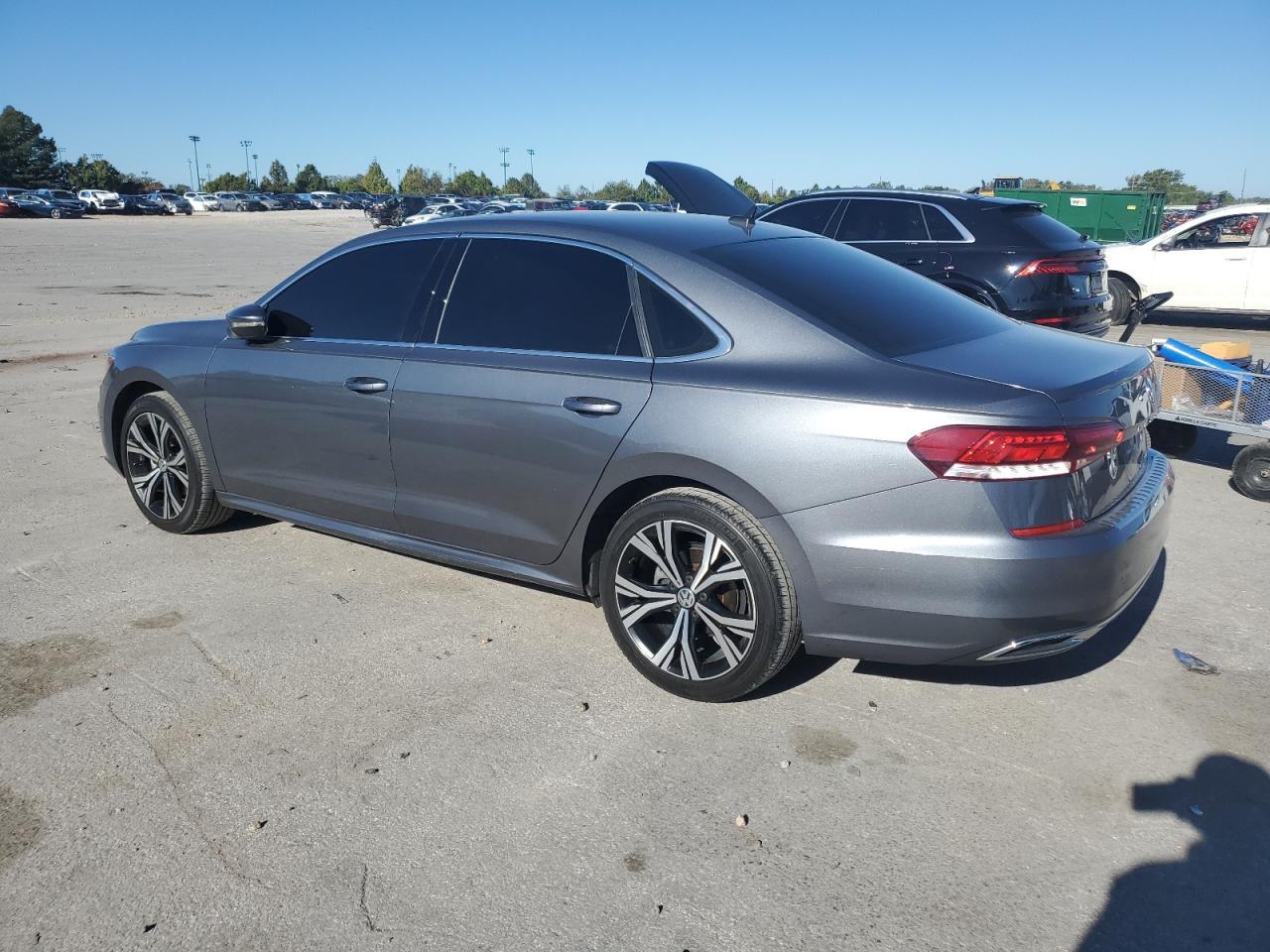 2021 Volkswagen Passat Se - Фото 2