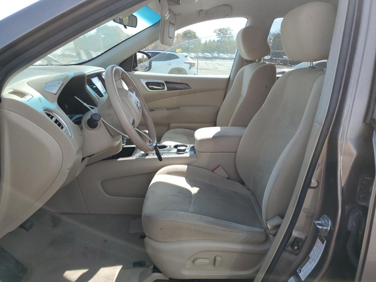 2014 Nissan Pathfinder S - Image 7