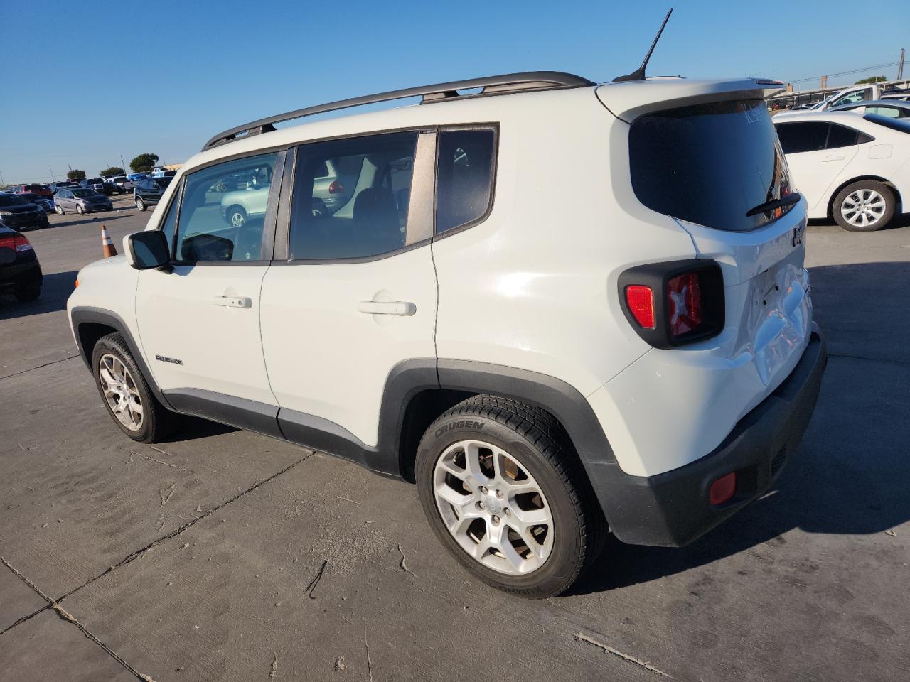 2017 Jeep Renegade Latitude - Фото 2