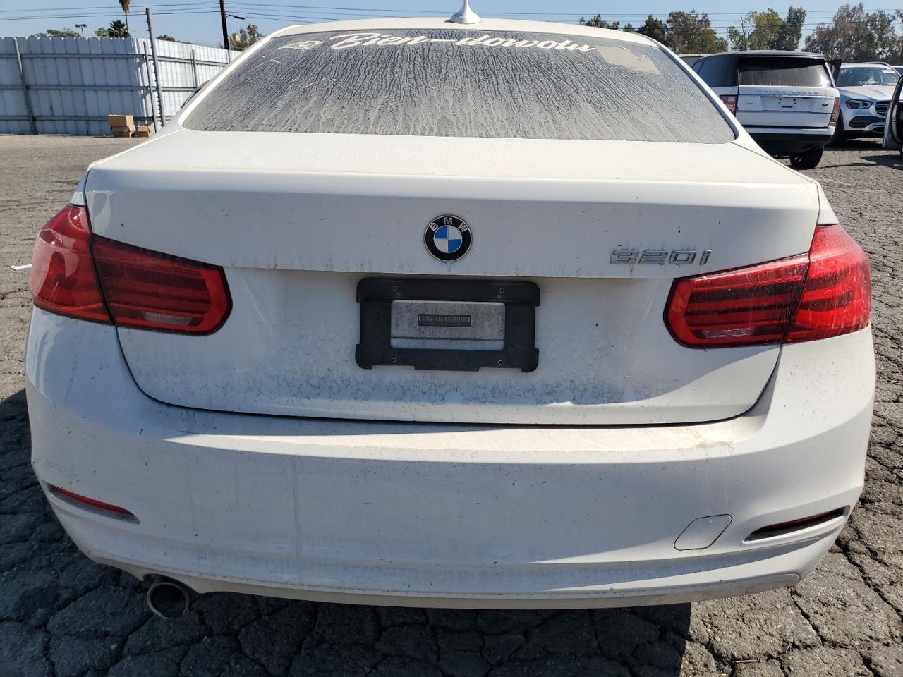 2016 BMW 320 I - Фото 6
