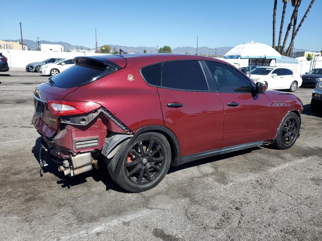 2017 Maserati Levante - Фото 3