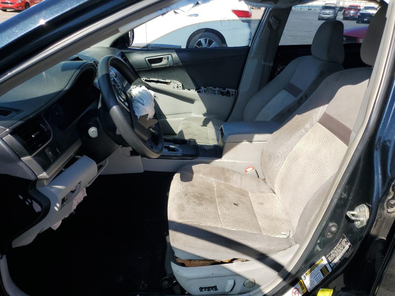 2014 Toyota Camry L - Фото 7