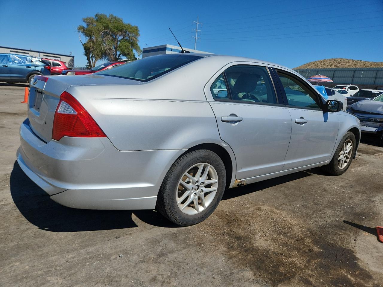 2011 Ford Fusion S - Image 3