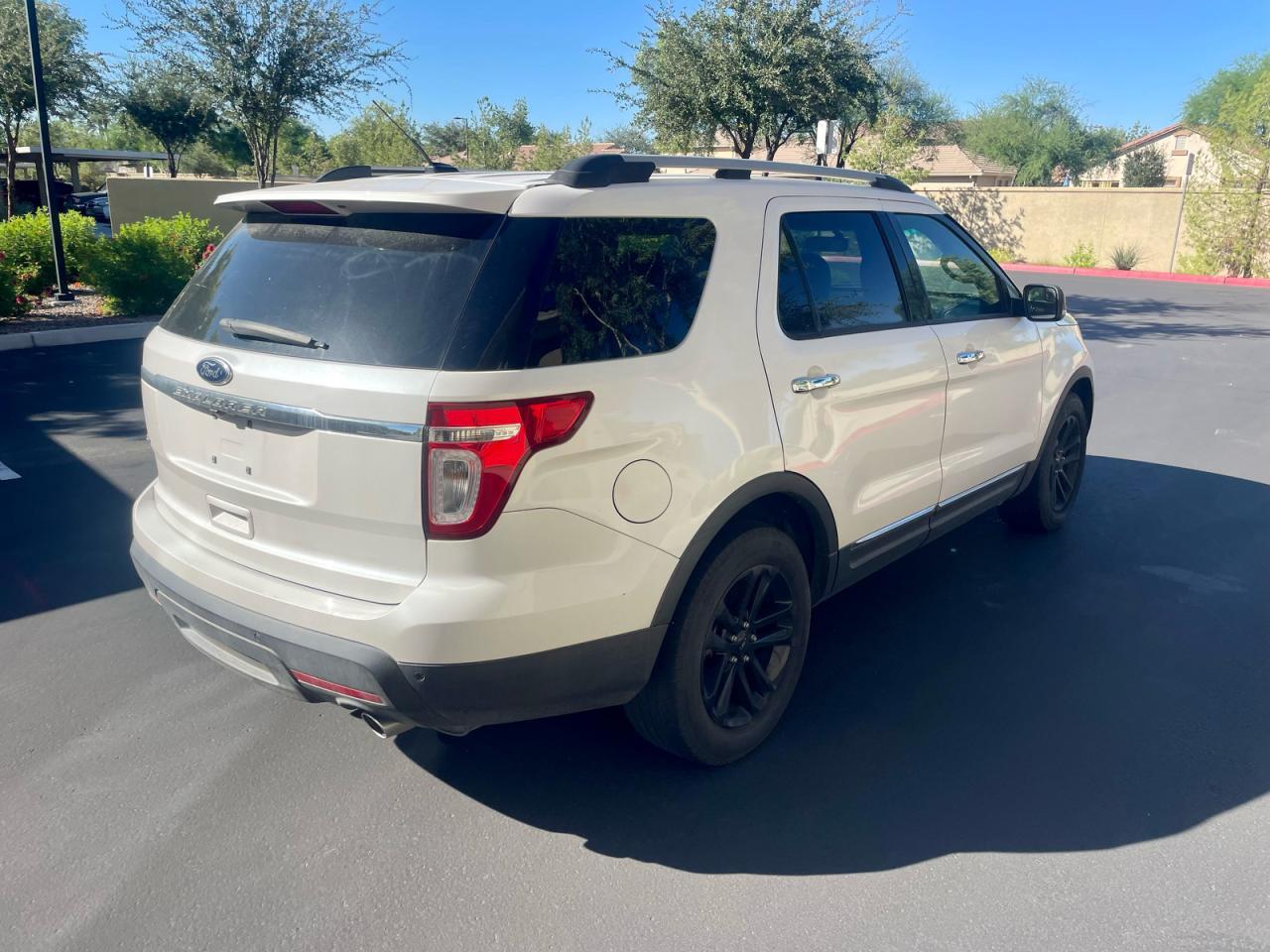 2015 Ford Explorer Xlt - Image 4