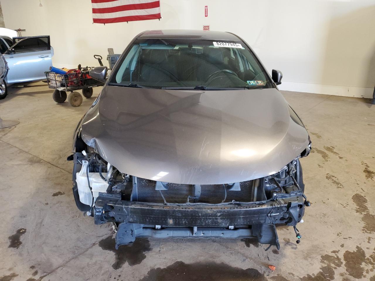 2017 Toyota Camry Le - Image 5