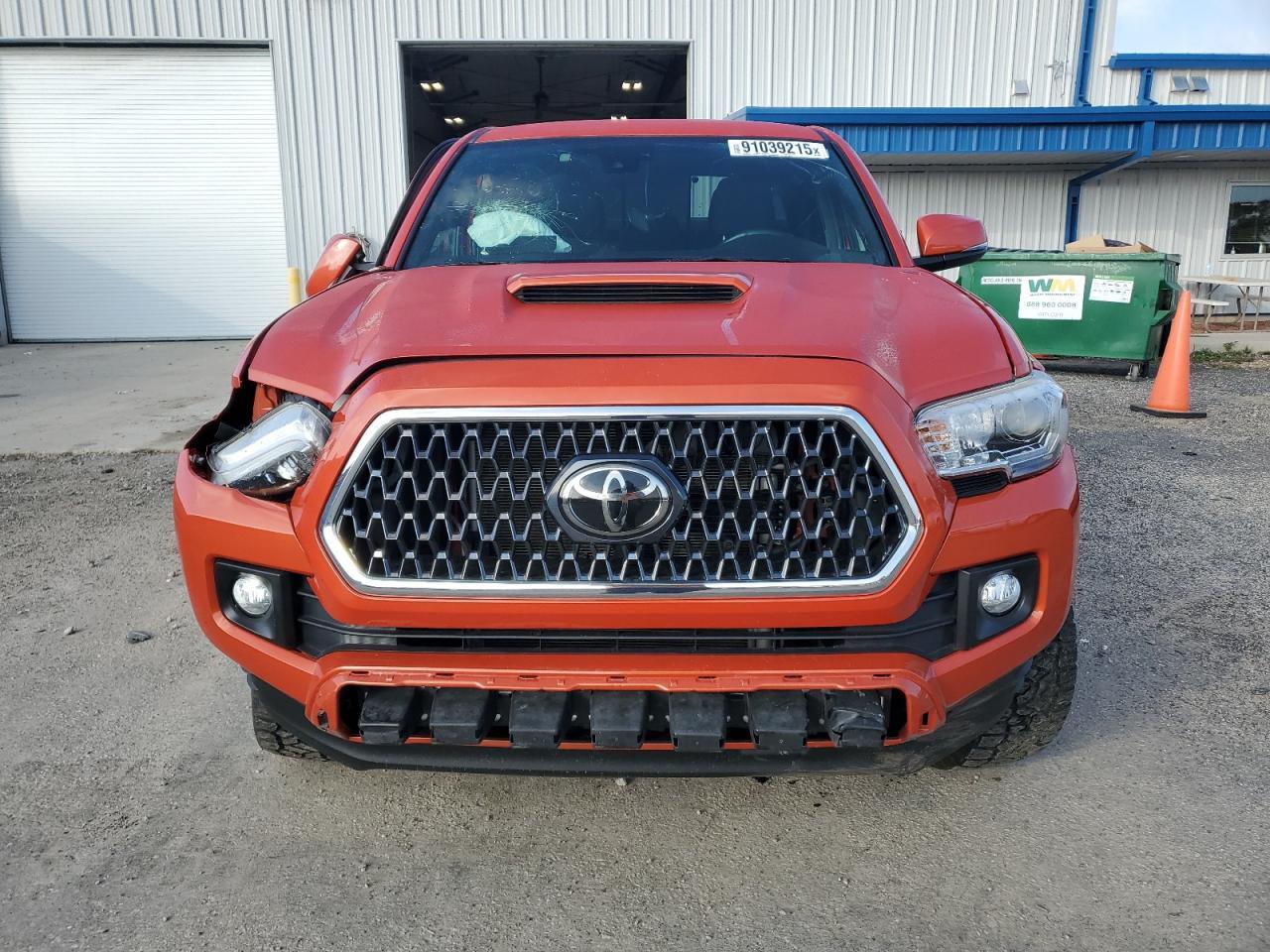 2018 Toyota Tacoma Double Cab - Фото 5