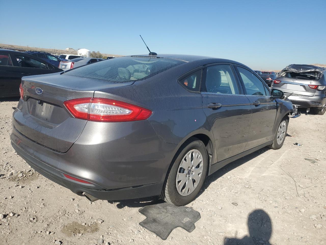 2013 Ford Fusion S - Image 3