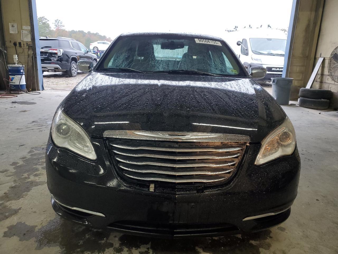 2013 Chrysler 200 Limited - Фото 5