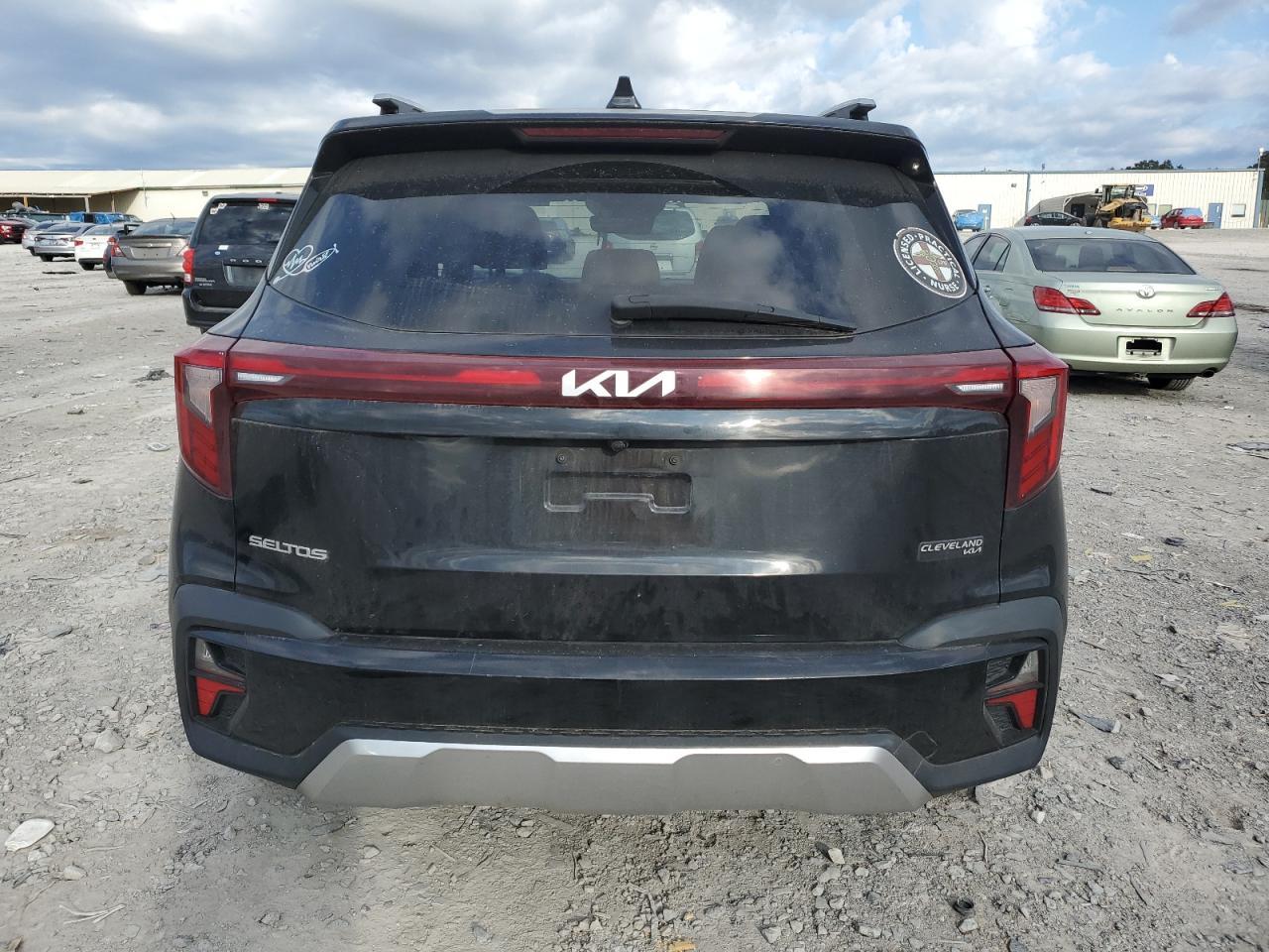 2024 Kia Seltos Ex - Image 6