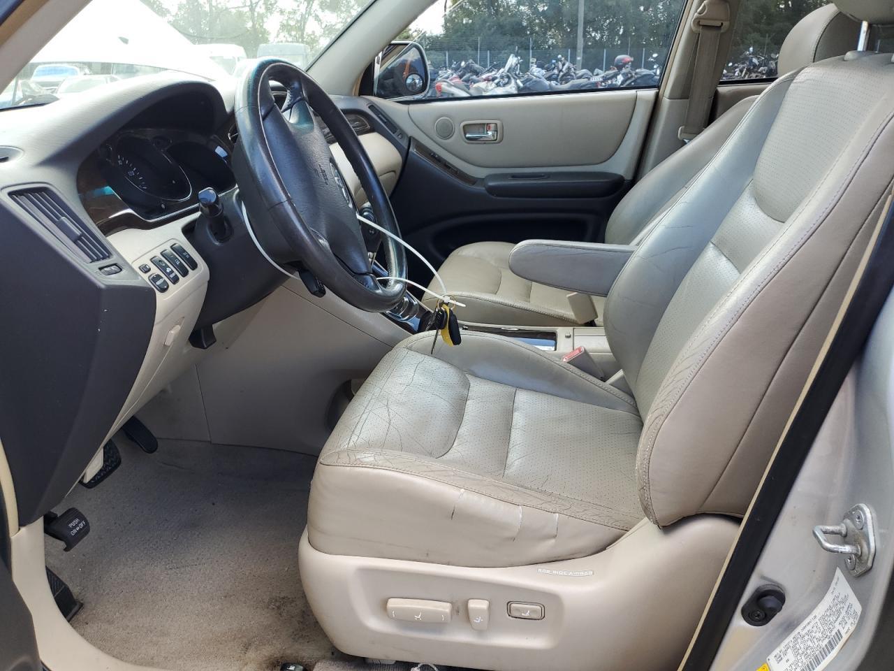 2003 Toyota Highlander Limited - Image 7