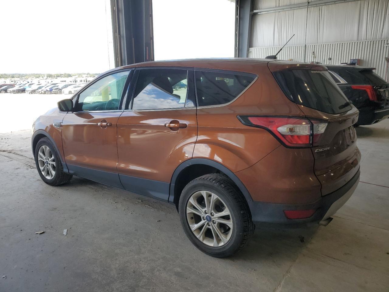 2017 Ford Escape Se - Image 2