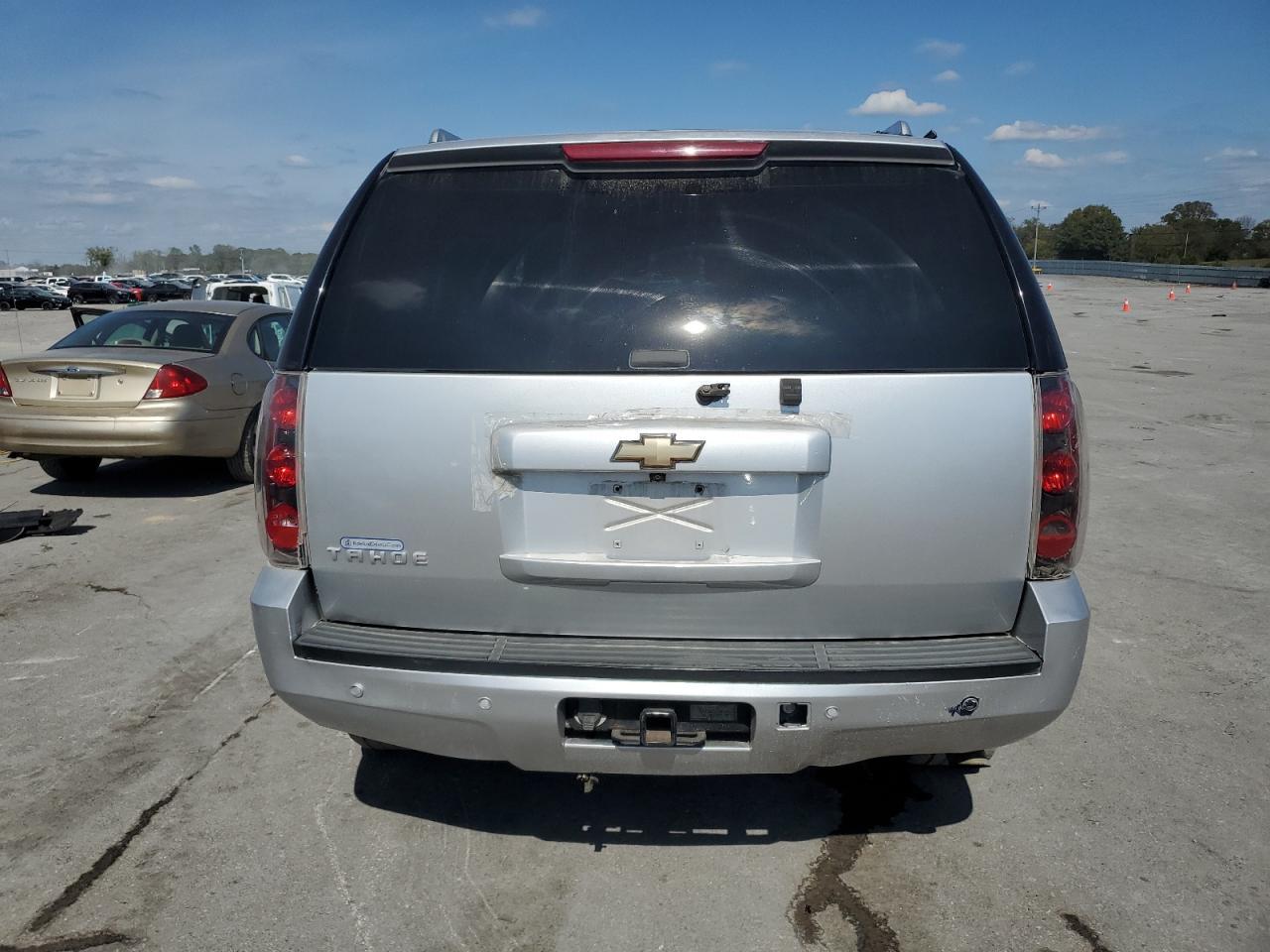 2011 GMC Yukon Denali - Фото 6