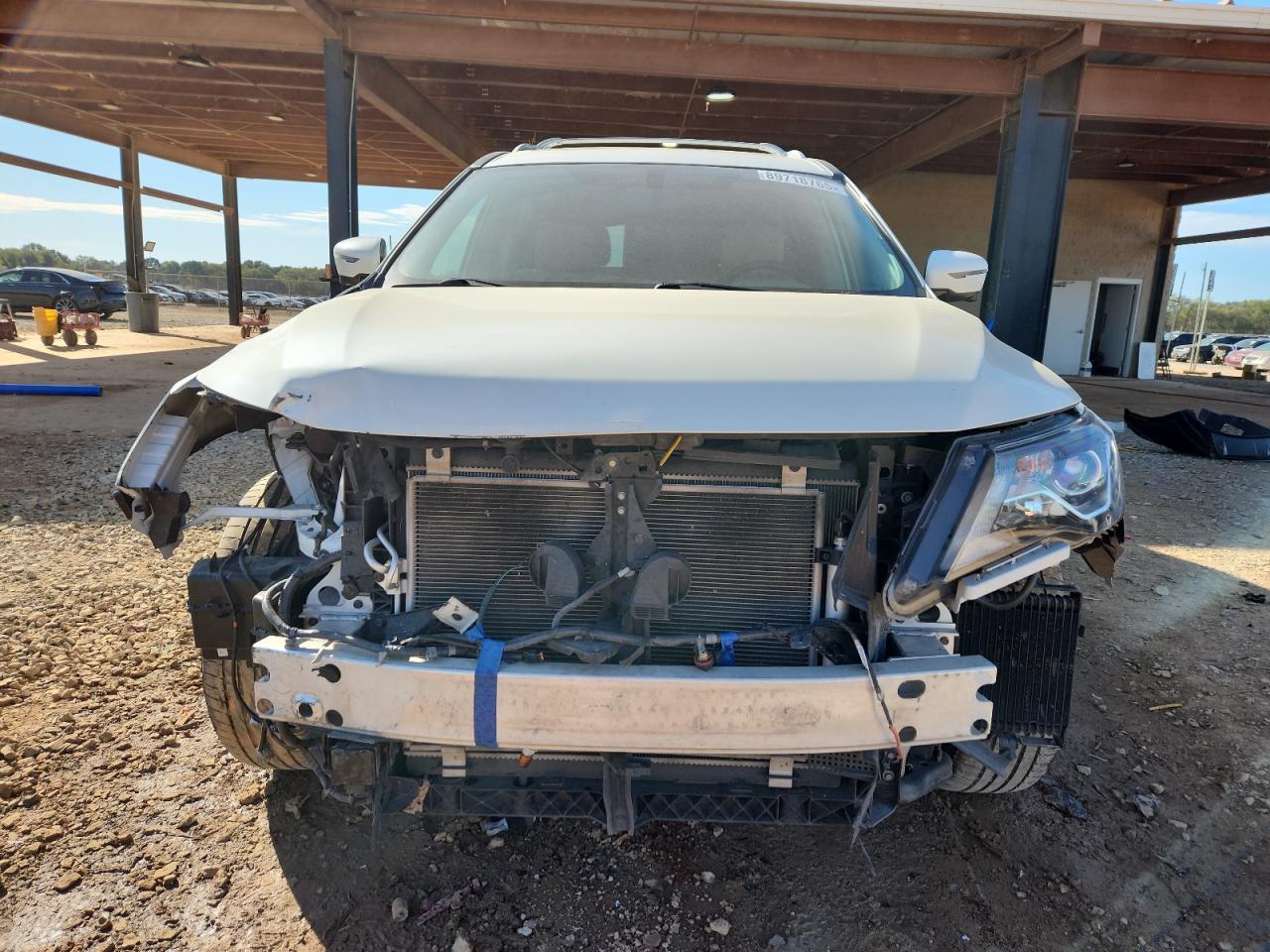 2019 Nissan Pathfinder S - Image 5