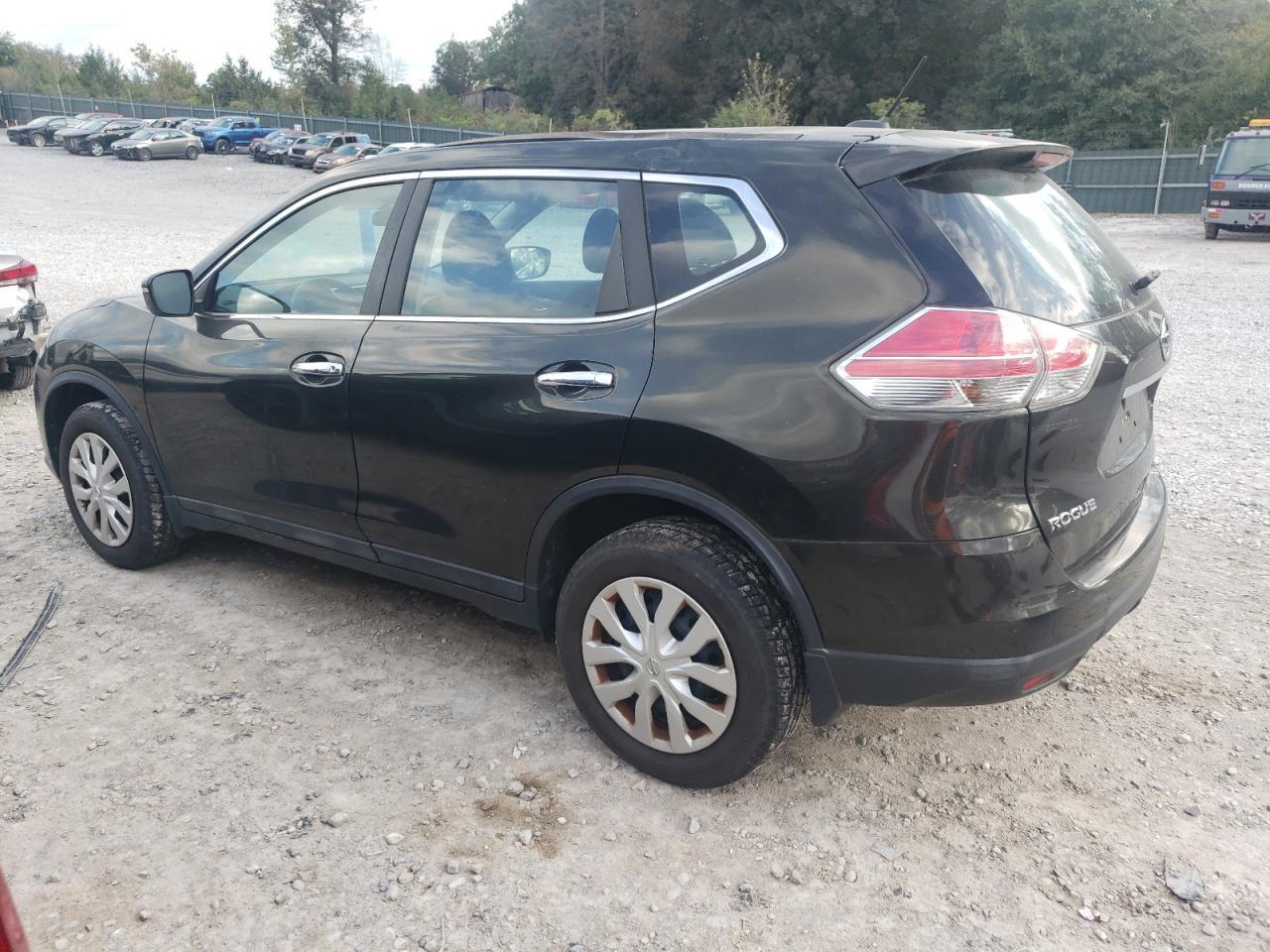2015 Nissan Rogue S - Фото 2