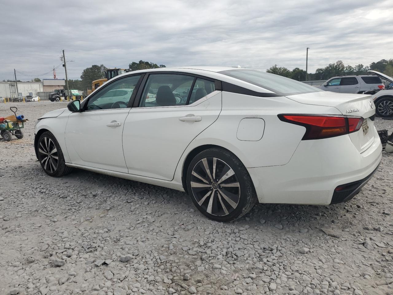 2019 Nissan Altima Sr - Фото 2
