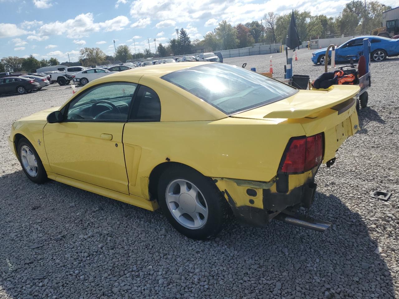 2001 Ford Mustang - Фото 2