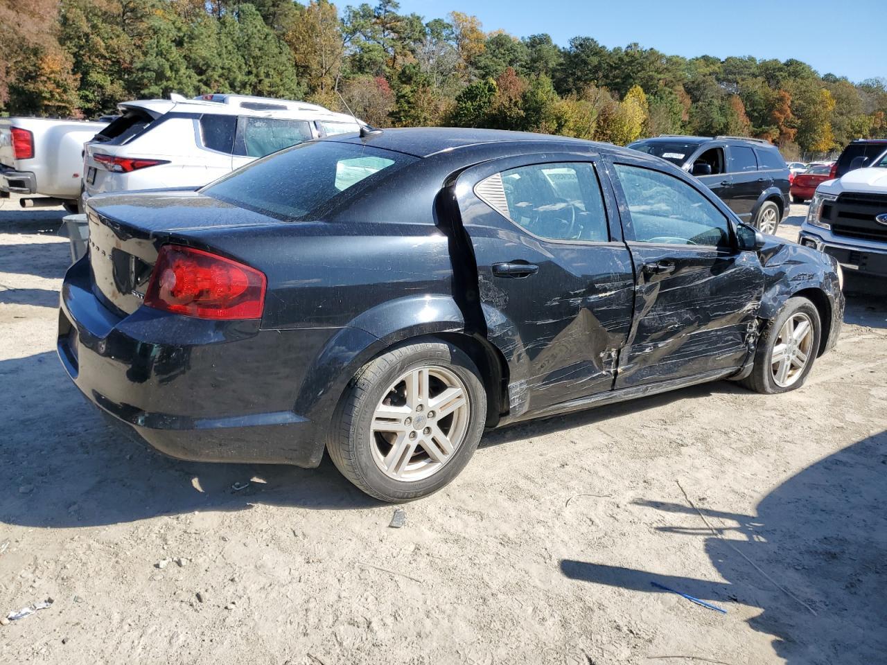 2013 Dodge Avenger Sxt - Image 3