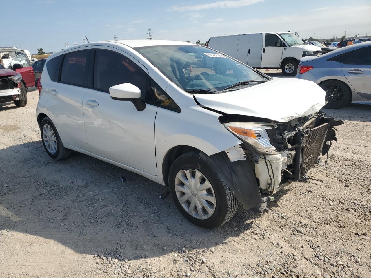 2016 Niss Versa Note - Фото 4