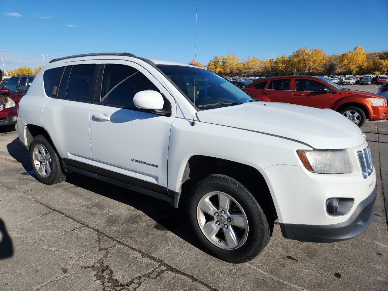 2016 Jeep Compass Latitude - Image 4