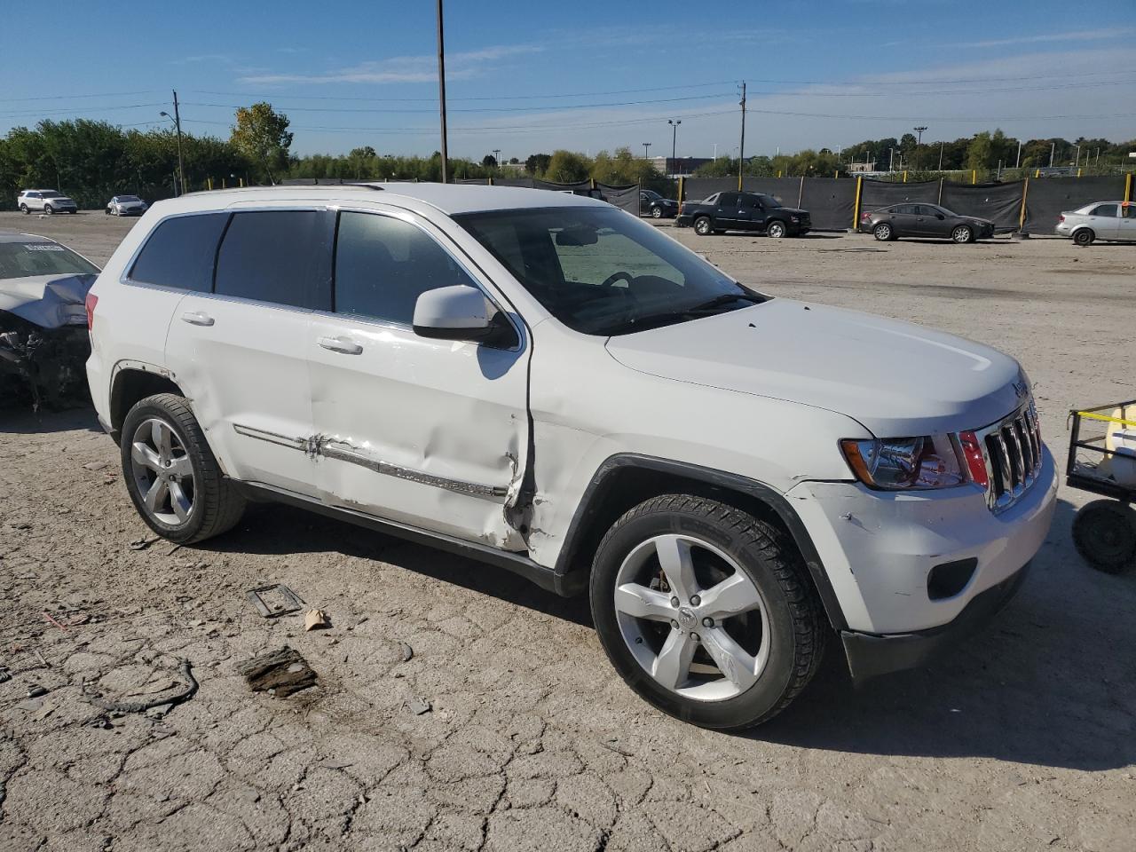 2013 Jeep Grand Cherokee Laredo - Image 4