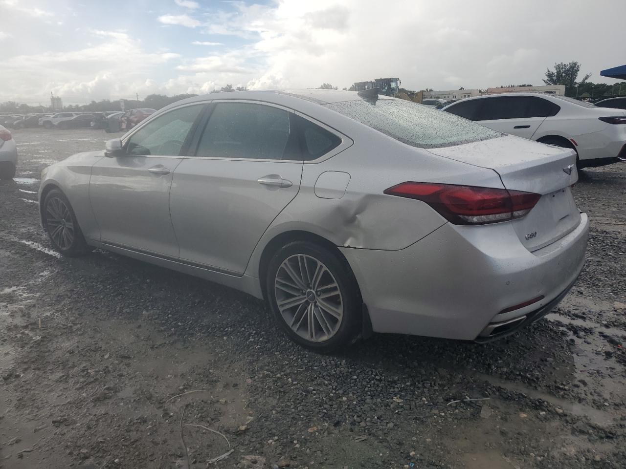 2018 Genesis G80 Base - Фото 2