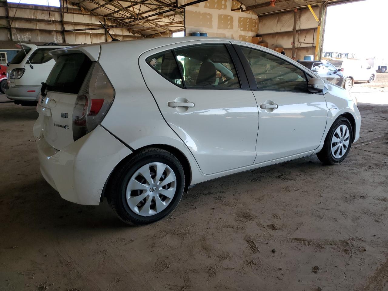 2012 Toyota Prius C - Фото 3