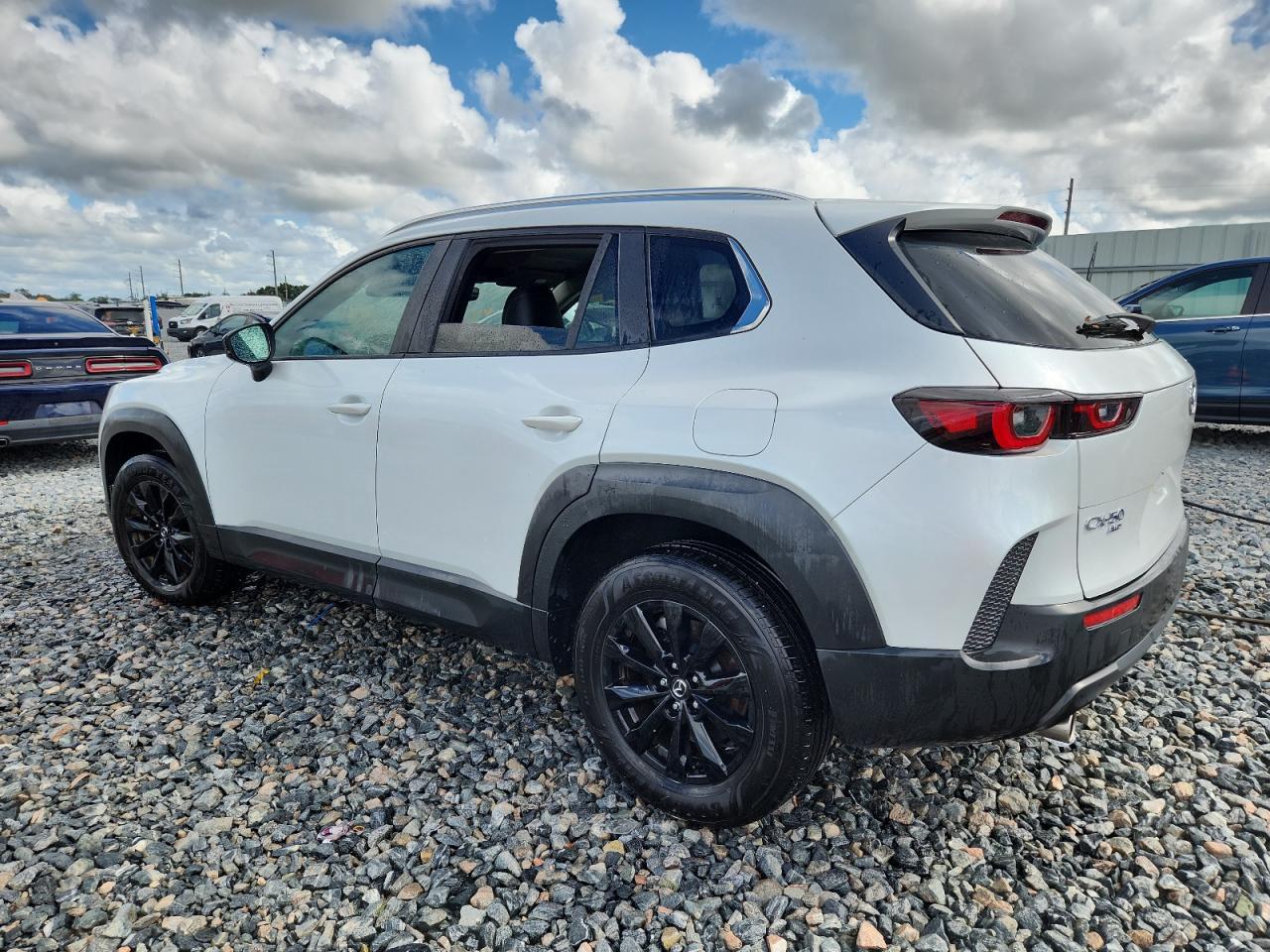 2025 Mazda Cx-50 Preferred - Image 2