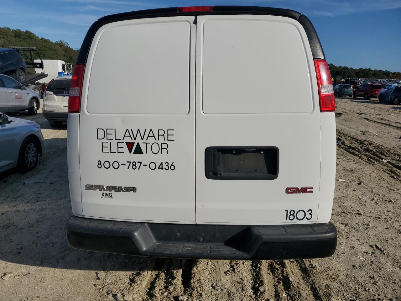 2017 GMC Savana G2500 - Фото 6