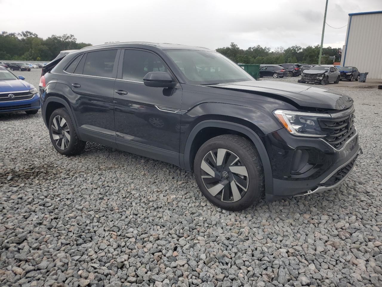 2024 Volkswagen Atlas Cross Sport Se - Image 4