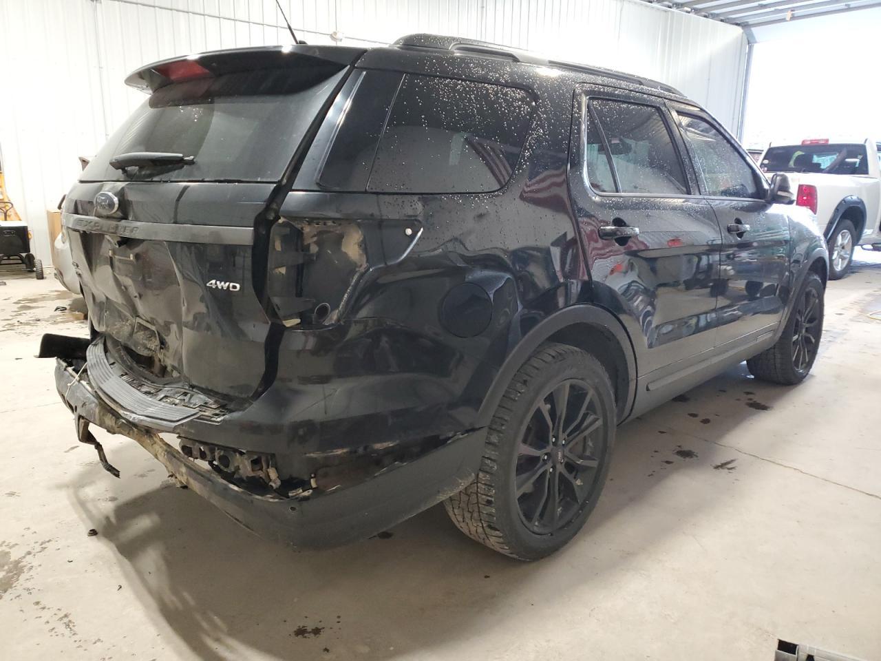 2018 Ford Explorer Xlt - Image 3