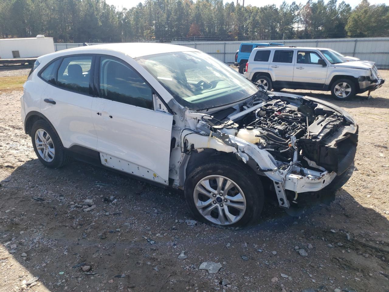 2022 Ford Escape S - Фото 4