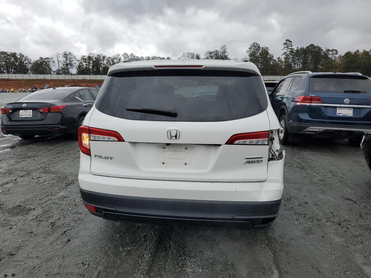 2022 Honda Pilot Se - Фото 6