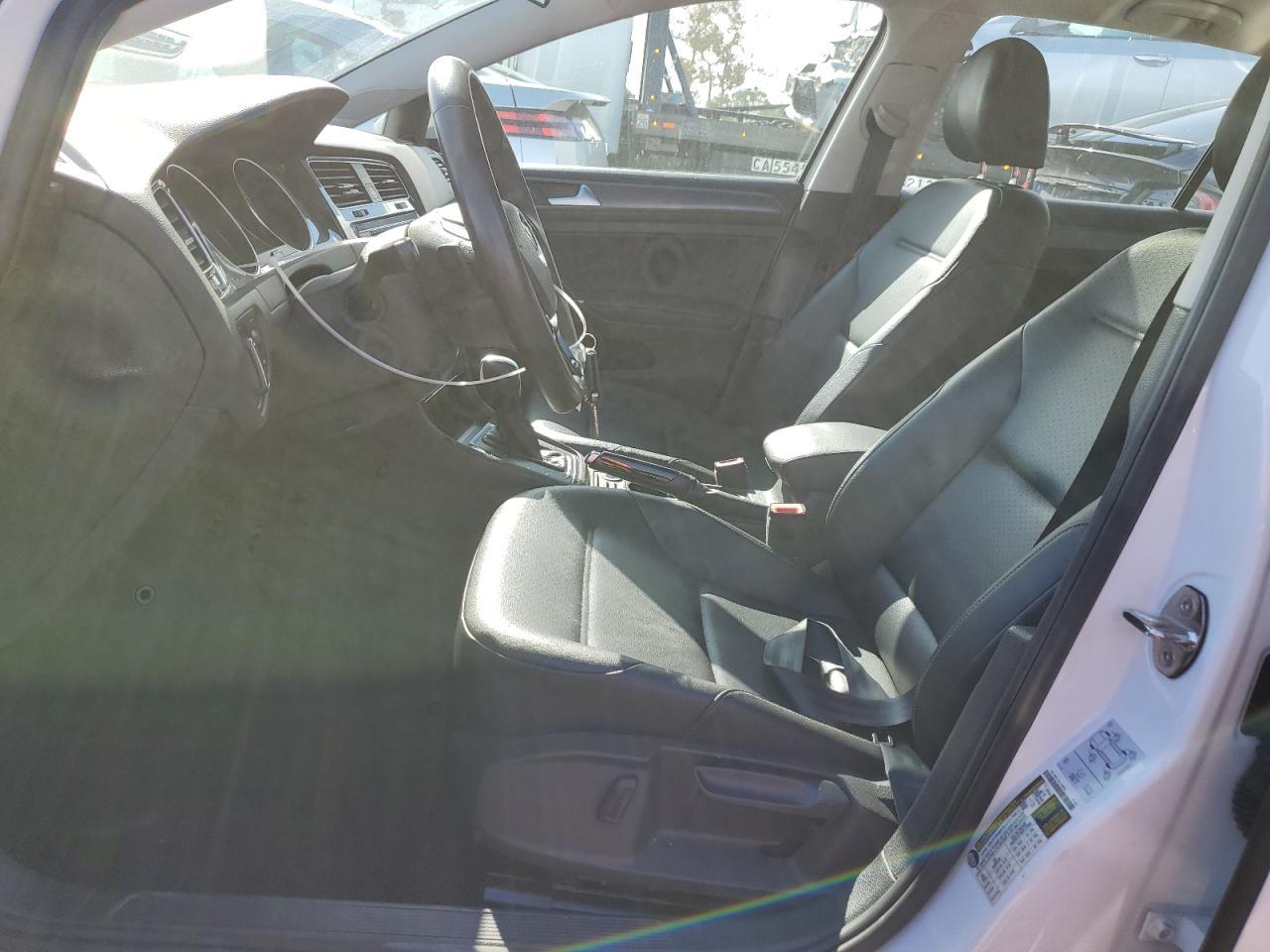 2021 Volkswagen Golf - Image 7