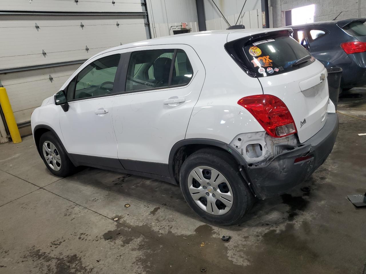 2016 Chevrolet Trax Ls - Фото 2