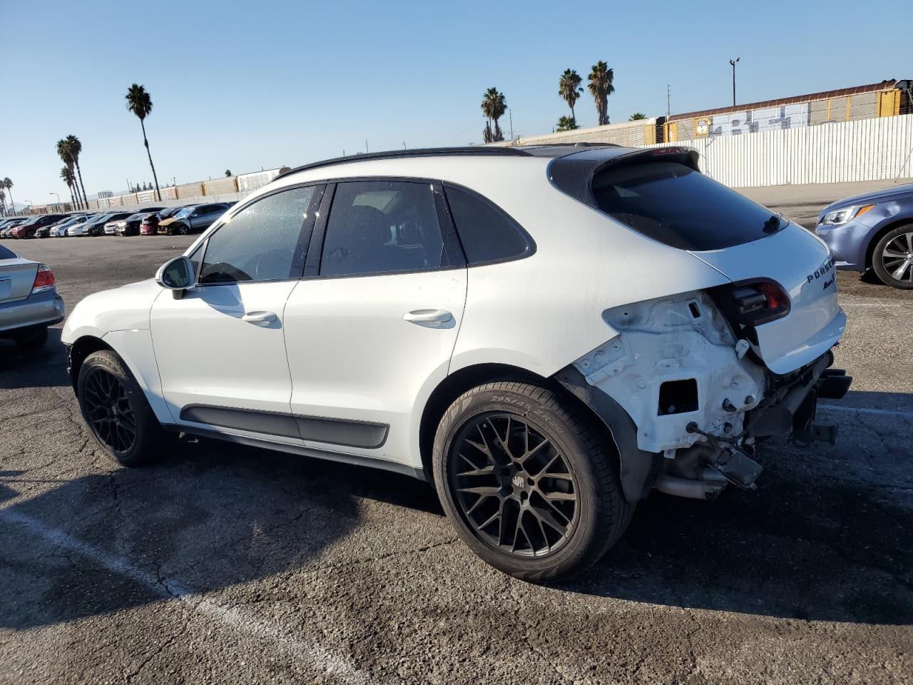 2016 Porsche Macan S - Image 2