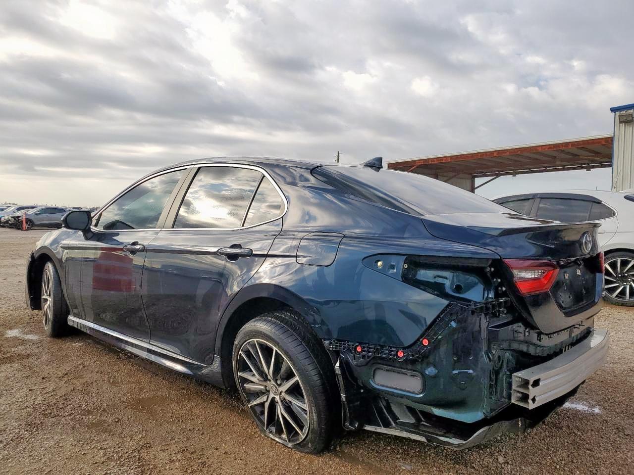 2021 Toyota Camry Se - Image 2