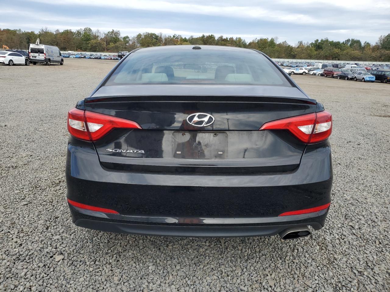 2017 Hyundai Sonata Se - Image 6