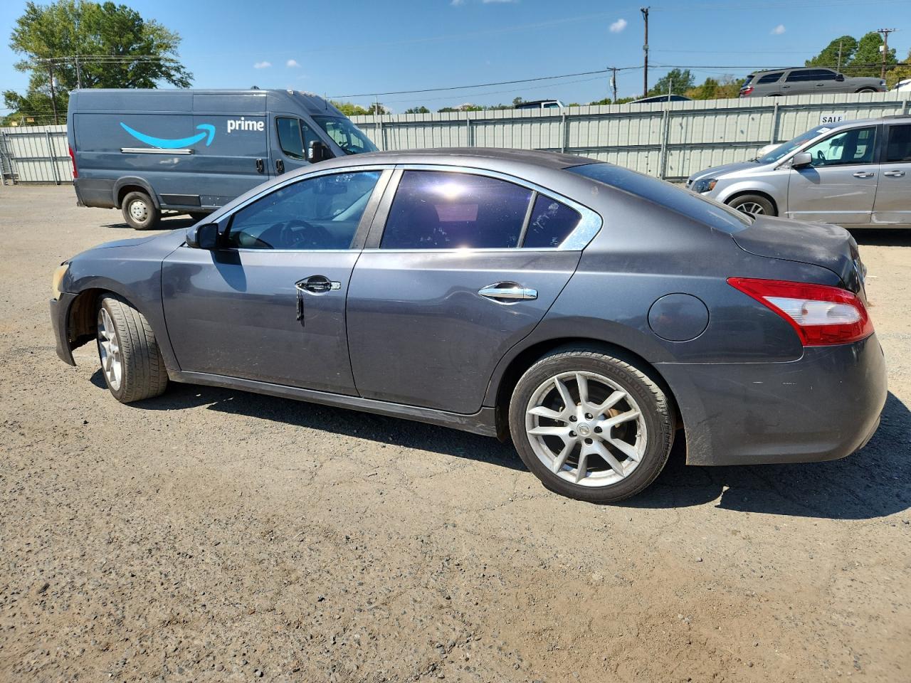 2009 Nissan Maxima S - Image 2
