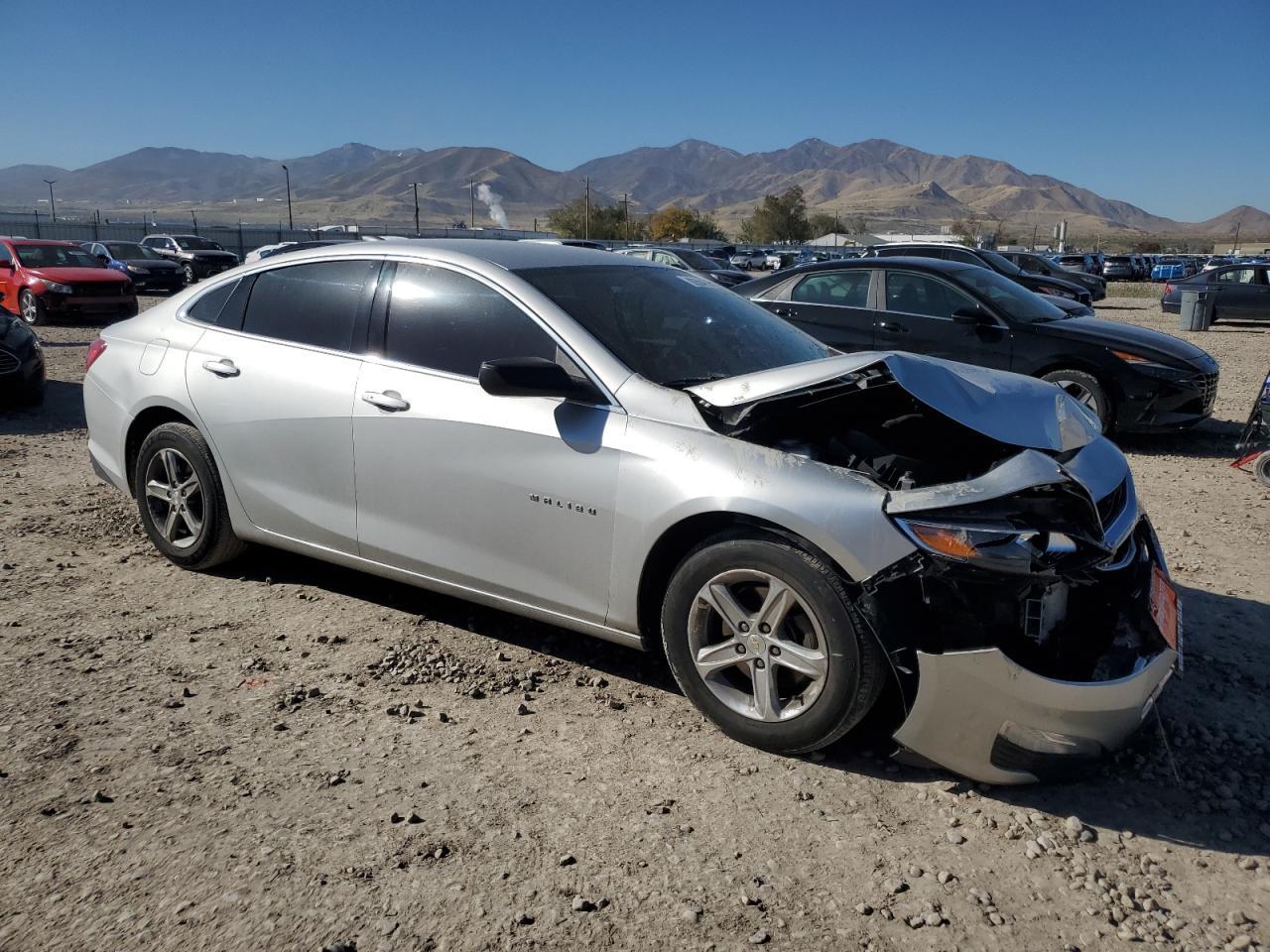 2020 Chevrolet Malibu Ls - Image 4