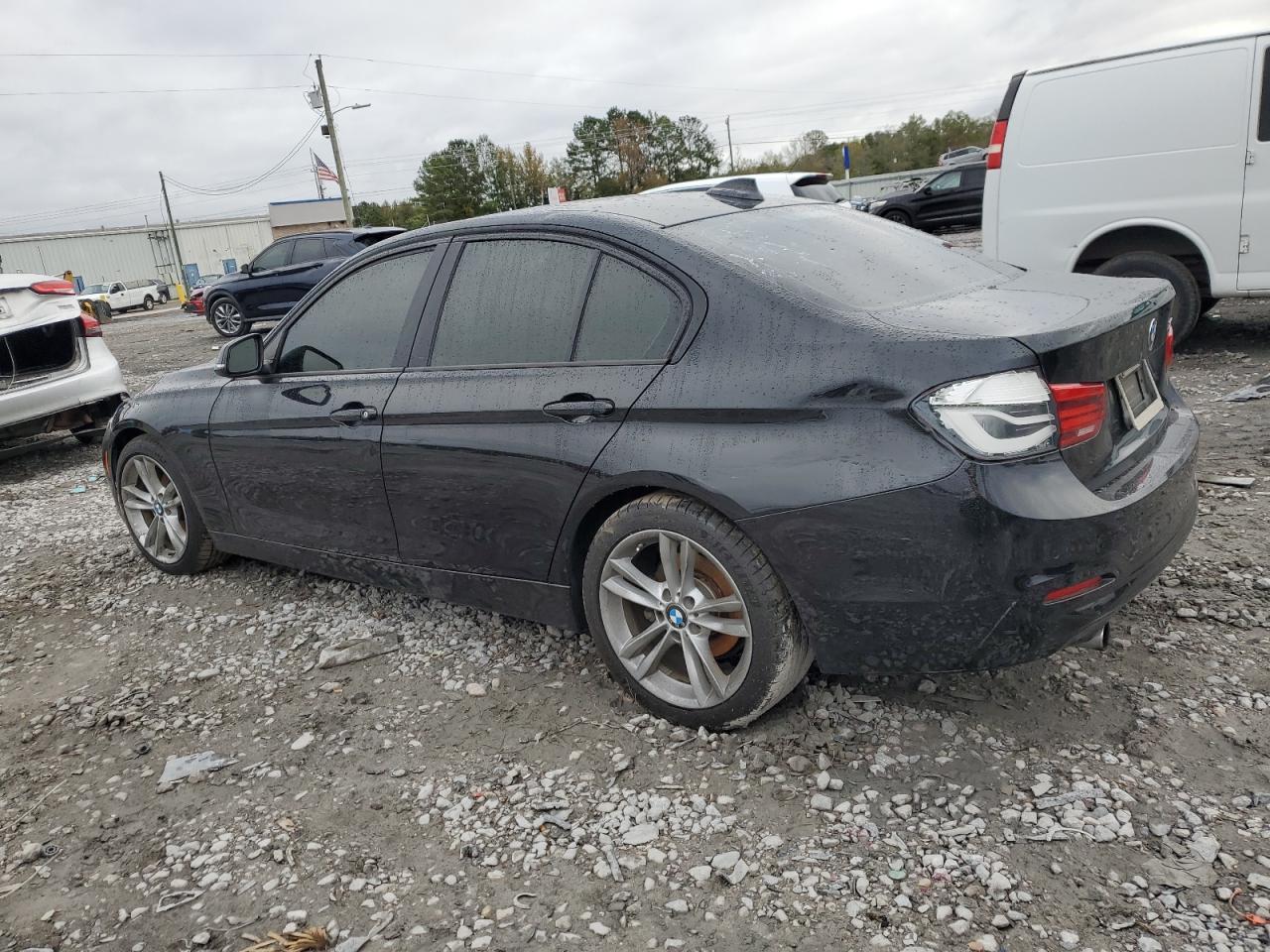 2016 BMW 320 I - Image 2
