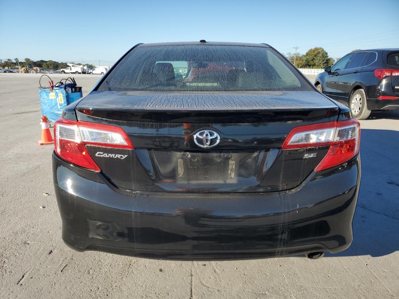 2012 Toyota Camry Base - Фото 6