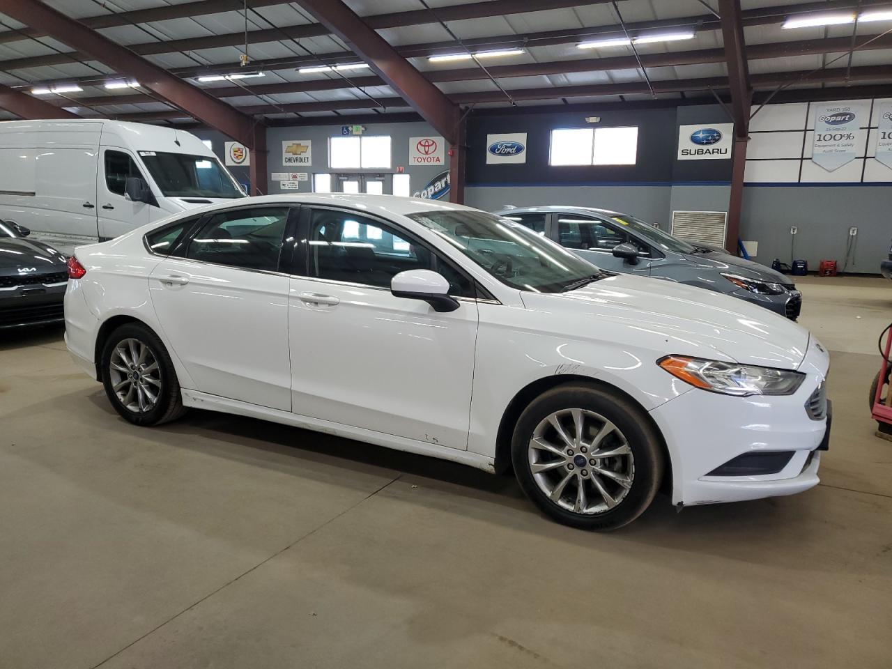 2017 Ford Fusion Se - Фото 4