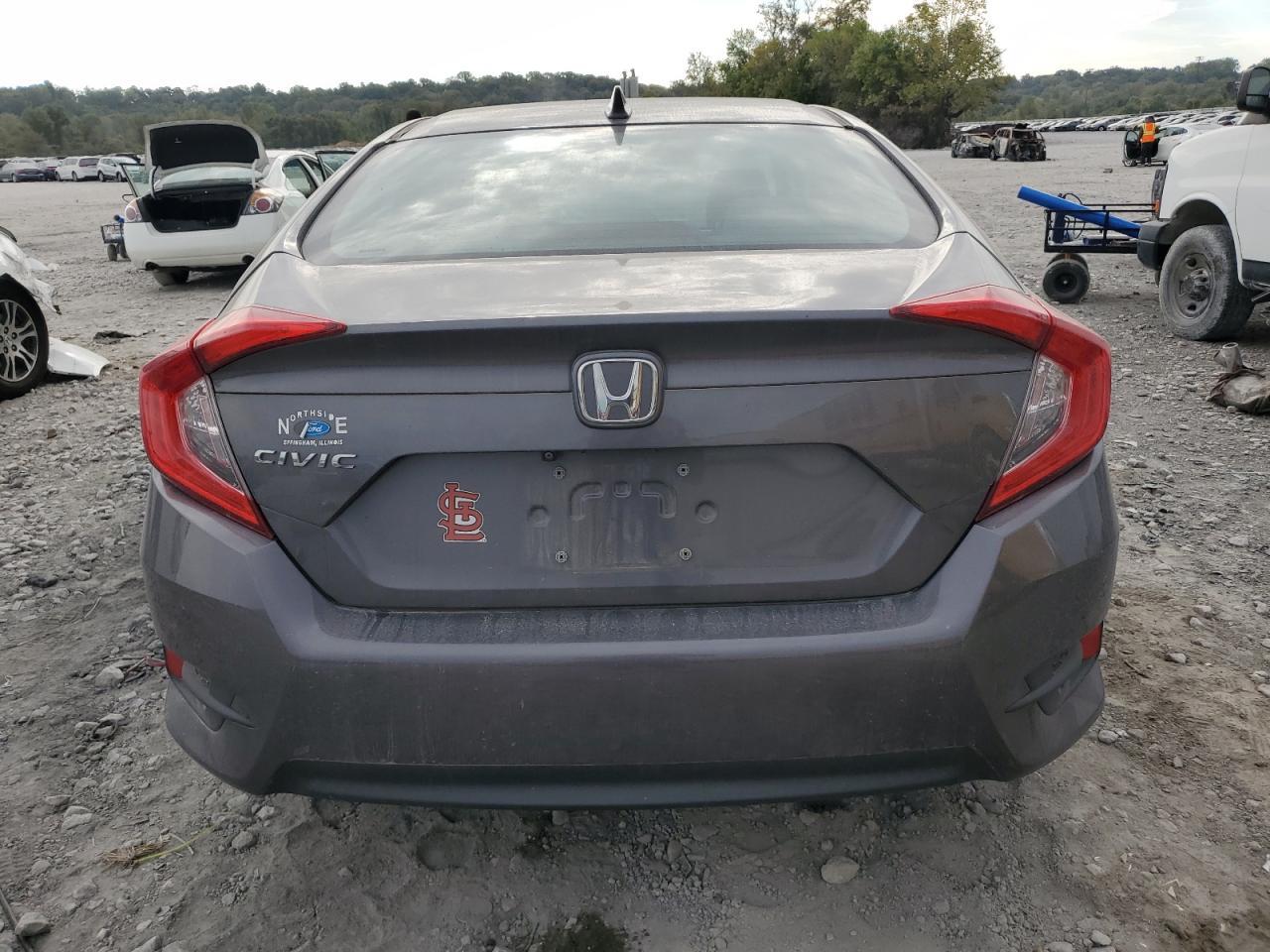 2018 Honda Civic Ex - Image 6