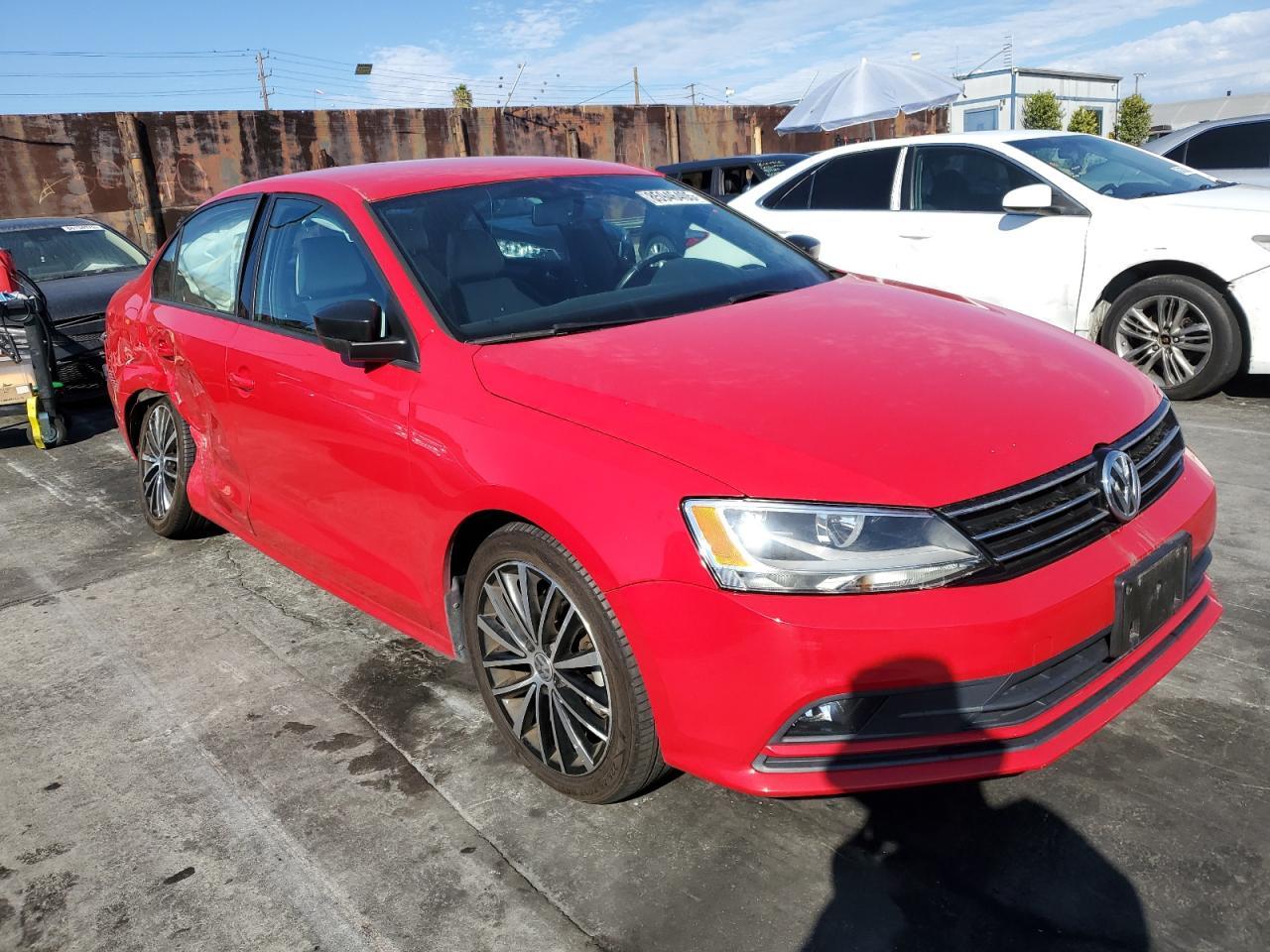 2016 Volkswagen Jetta Sport - Image 4